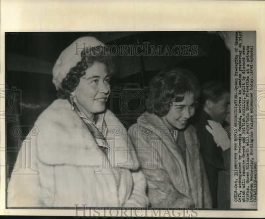 1960 Press Photo Queen Frederika & Princess Sophia in London to reunite royalty