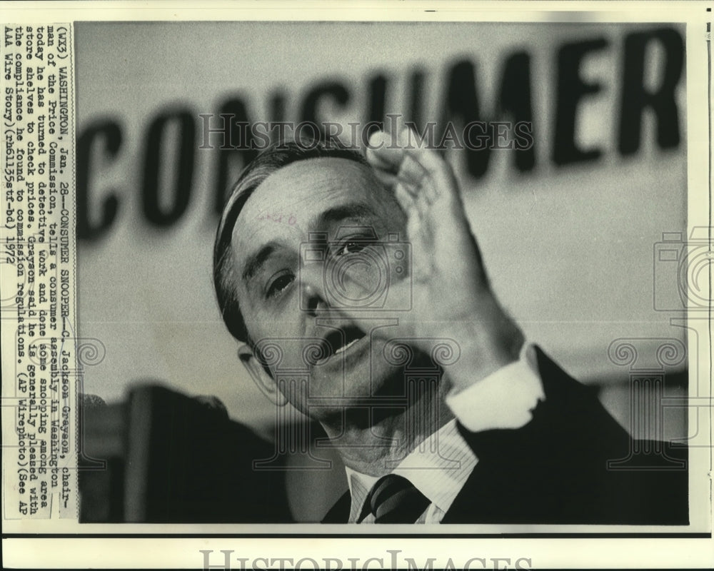 1972 Press Photo Price Commission Chairman Jackson Grayson at consumer assembly