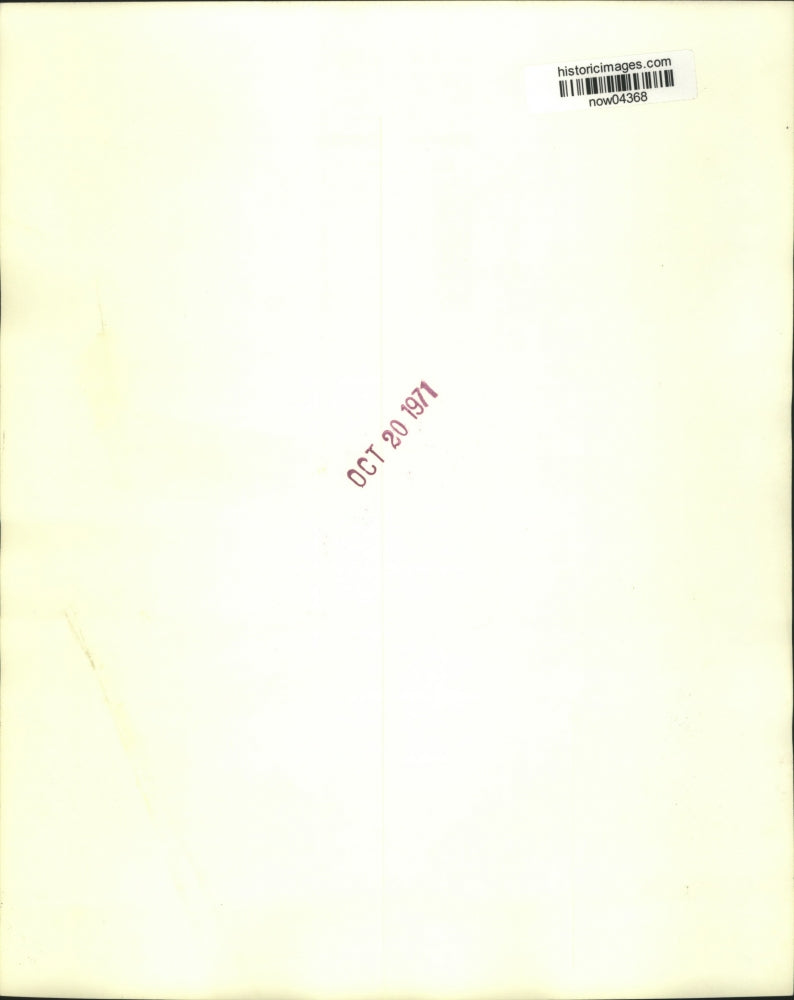 1971 Press Photo Mrs. Trudeau escorts Mrs. Gvisniani into state dinner in Ottawa