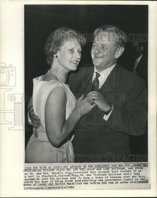1963 Press Photo Lord & Lady Hailsham shown at ball in Blackpool, England.