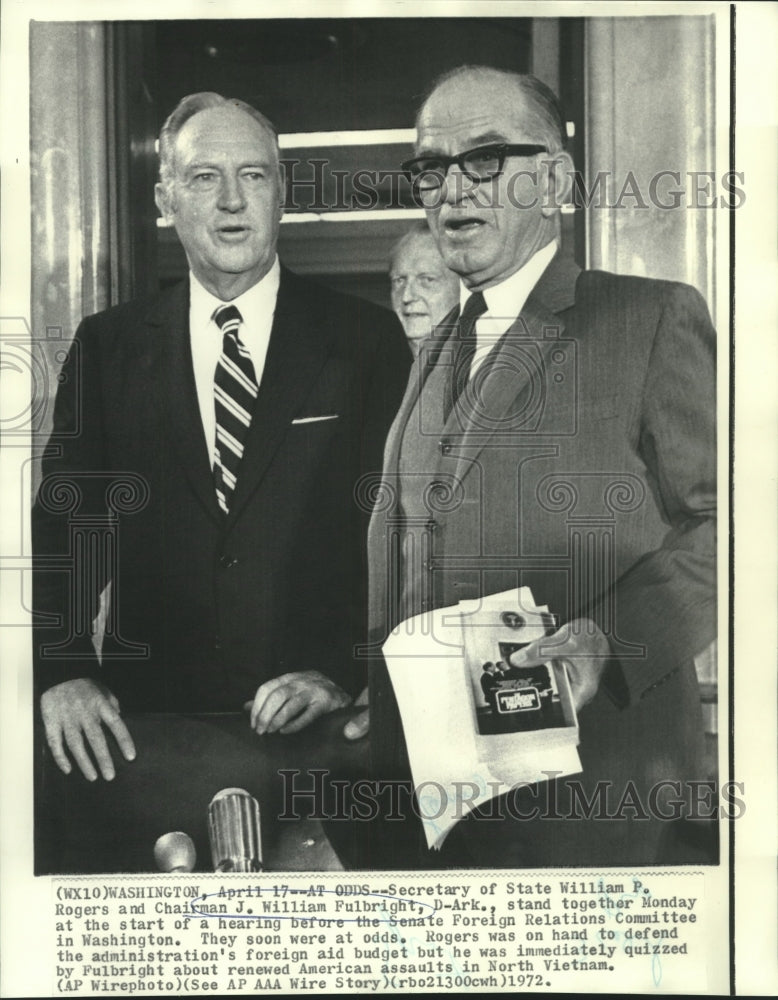 Load image into Gallery viewer, 1972 Press Photo Secretary of State Rogers &amp; Sen. Fulbright at start of hearings
