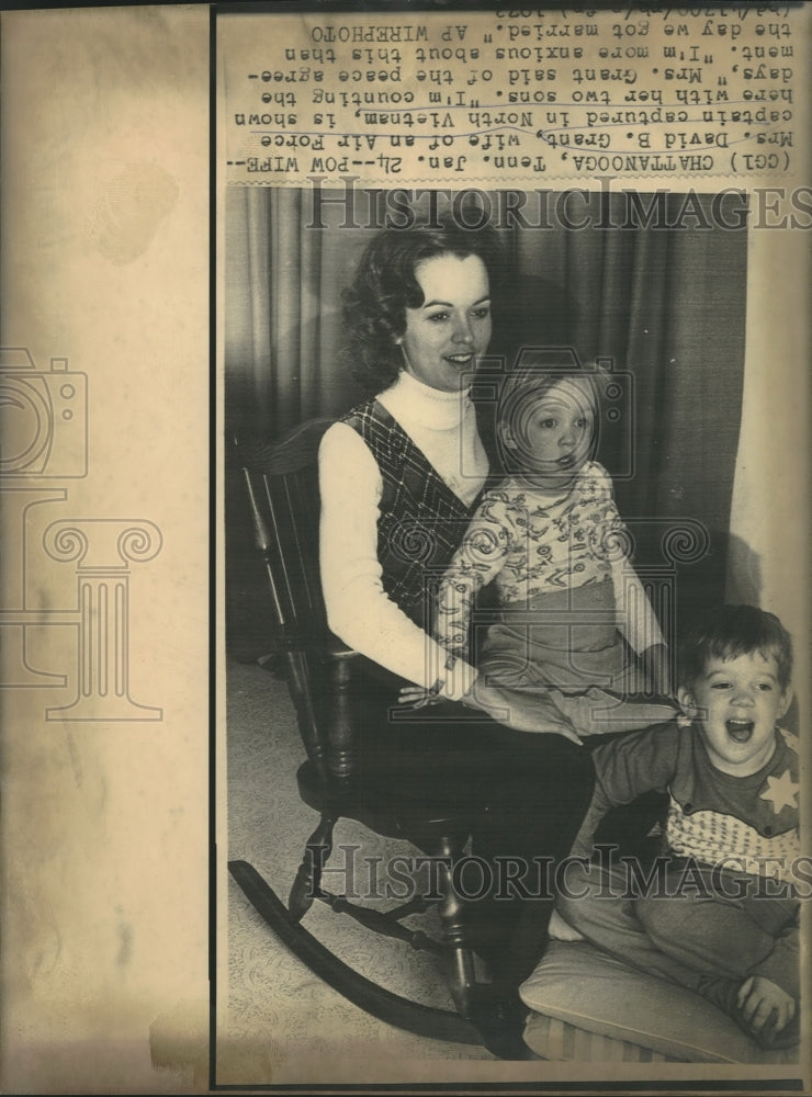 1973 Press Photo POW David Grant&#39;s wife and family in Chattanooga, TN