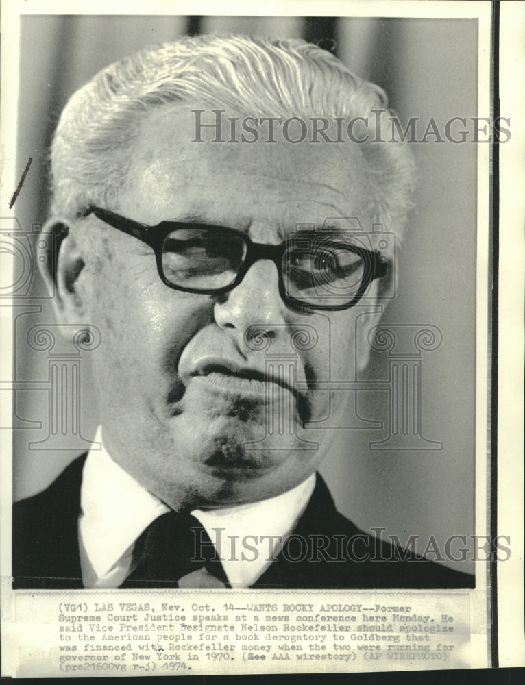 1974 Press Photo Former Supreme Court Justice Goldberg at news conference
