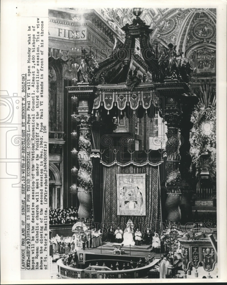 Load image into Gallery viewer, 1963 Press Photo Closing second session of Counciliator with Pope Paul VI
