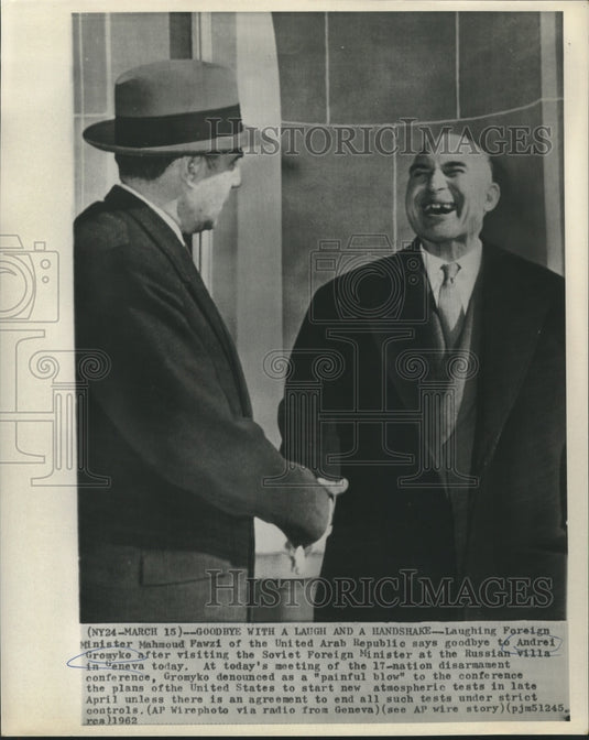 1962 Press Photo Goodbye with laugh and handshake are Fawzi and Gromyko