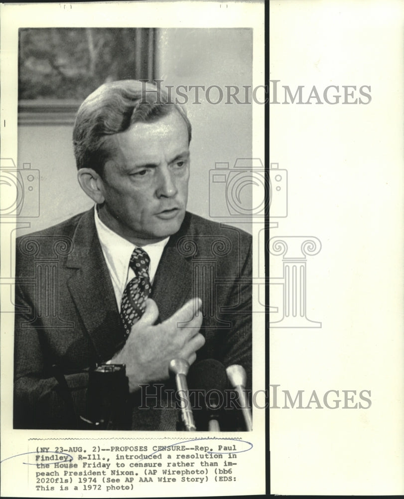 1972 Press Photo Representative Paul Findley introduces resolution in The House