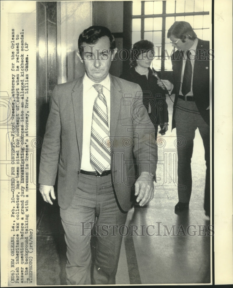 Load image into Gallery viewer, 1972 Press Photo Orleans Parish inheritance tax collector Floyd Greene at court

