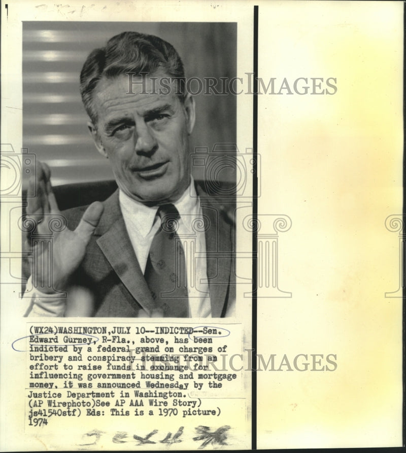 Load image into Gallery viewer, 1970 Press Photo Senator Edward Gurney Republican of Florida - now05114
