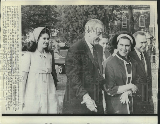1967 Press Photo President Johnson & Soviet Premier Kosygin with others in NJ