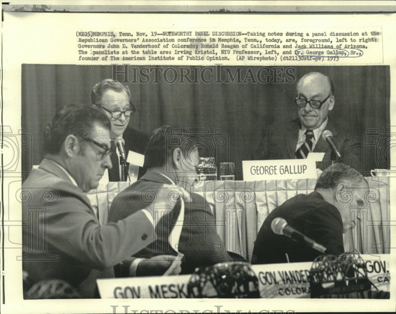 Load image into Gallery viewer, 1973 Press Photo Dr. George Gallup &amp; others at Republican Governors' Conference
