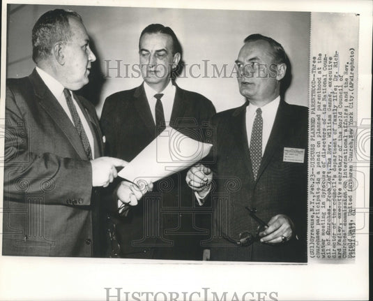 1961 Press Photo Rev. William Genne & others at planned parenthood panel in NY