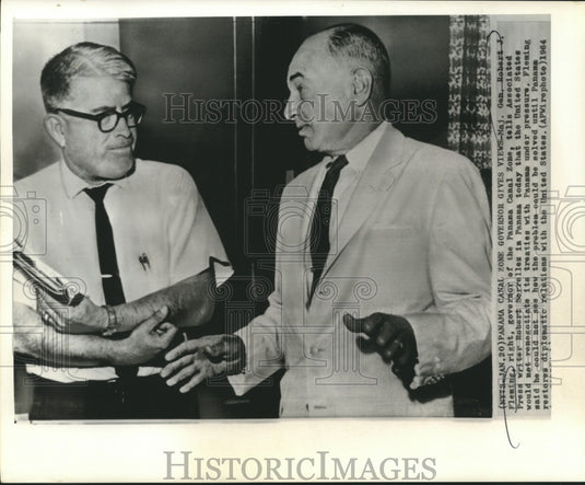1964 Press Photo Governor of Panama Canal Zone Fleming talks with AP writer