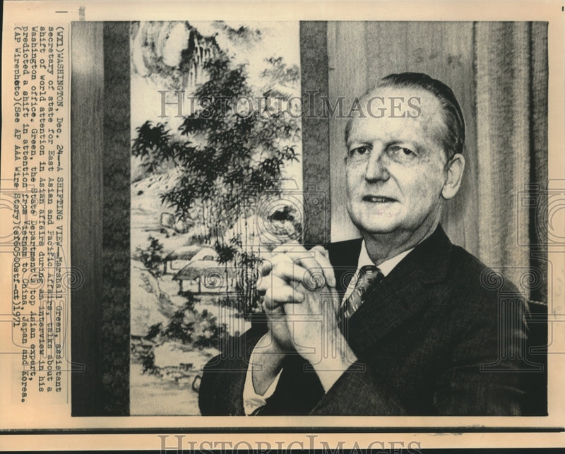 Load image into Gallery viewer, 1971 Press Photo East Asian &amp; Pacific Affairs' Marshall Green at interview
