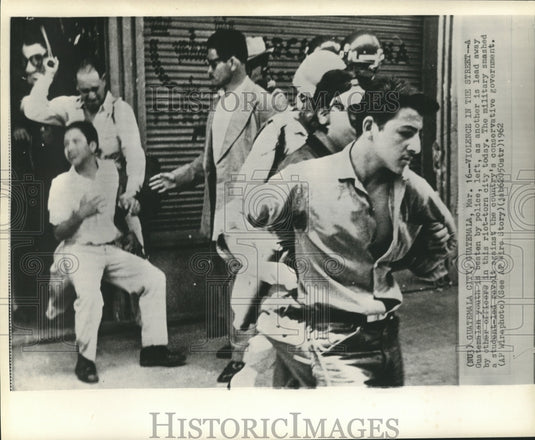 1962 Press Photo Violence in Guatemalan streets between police & students