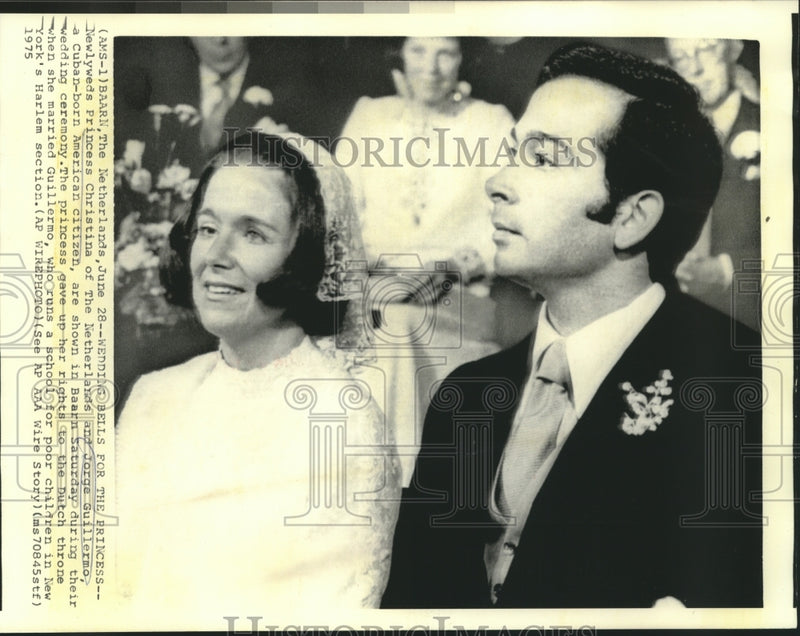 Load image into Gallery viewer, 1975 Press Photo Netherlands' Princess Christina weds Jorge Guillermo in Baarn
