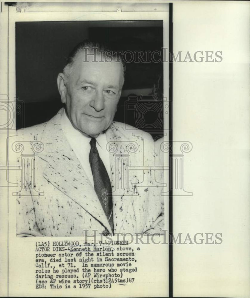 Load image into Gallery viewer, 1957 Press Photo Kenneth Harlan, pioneer actor of silent screen era
