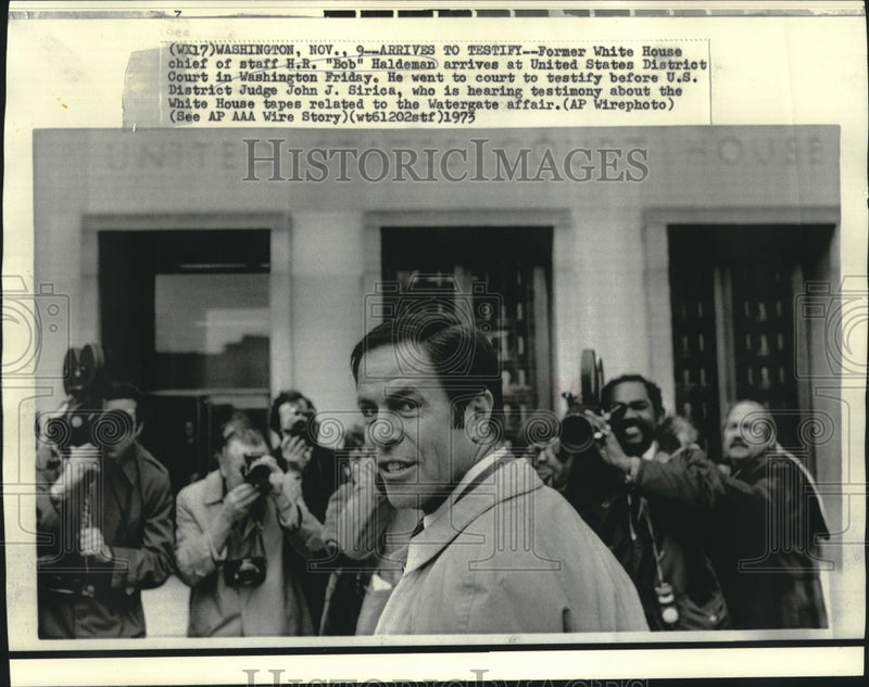 Load image into Gallery viewer, 1973 Press Photo Former White House aide Haldeman arrives at U.S. District Court
