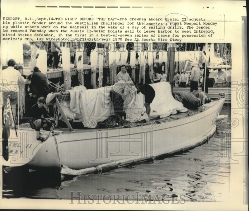 Load image into Gallery viewer, 1970 Press Photo Australia's Gretel II with crewmen aboard in Newport, RI

