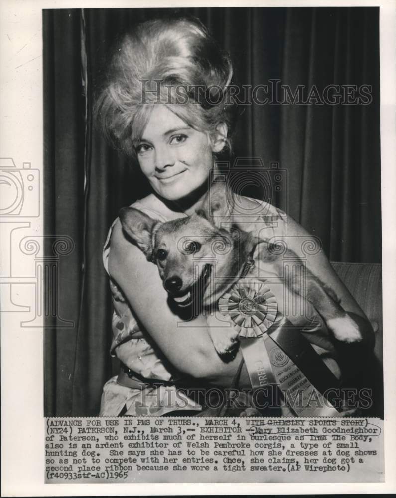 Load image into Gallery viewer, 1965 Press Photo Mary Goodneighbor, burlesque exhibitor and dog show exhibitor
