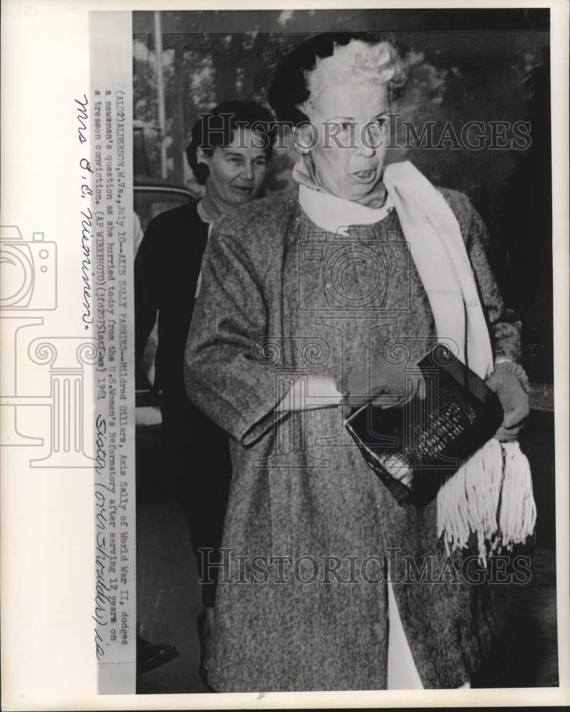 1961 Press Photo Mildred Gillars, Axis Sally of World War II, leaves WVA prison