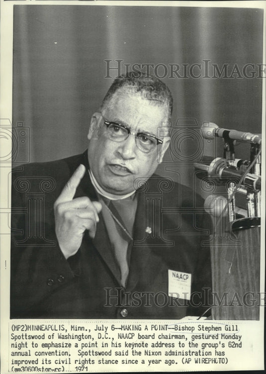 1971 Press Photo Bishop Stephen Gill Spottswood speaks at NAACP's convention