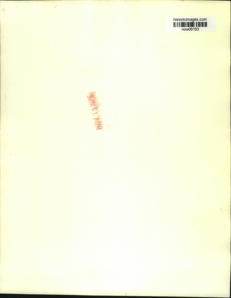 Load image into Gallery viewer, 1975 Press Photo Tawny Elaine Godin, Miss America 1976 with reporters in Alabama
