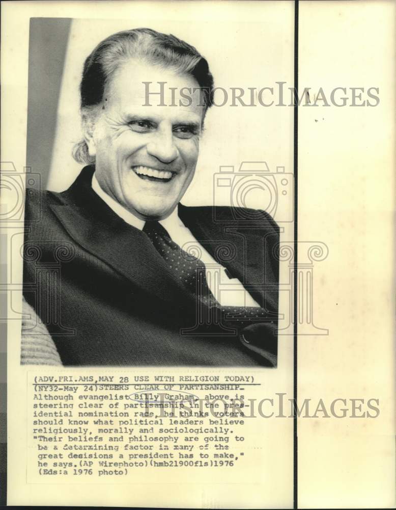 Load image into Gallery viewer, 1976 Press Photo New York-Evangelist Billy Graham shown in recent interview.
