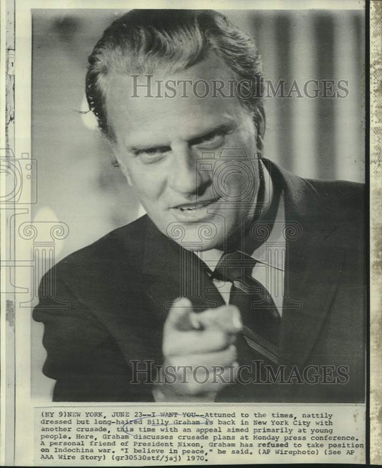 1970 Press Photo Bill Graham discusses crusade plans at press conference in NY