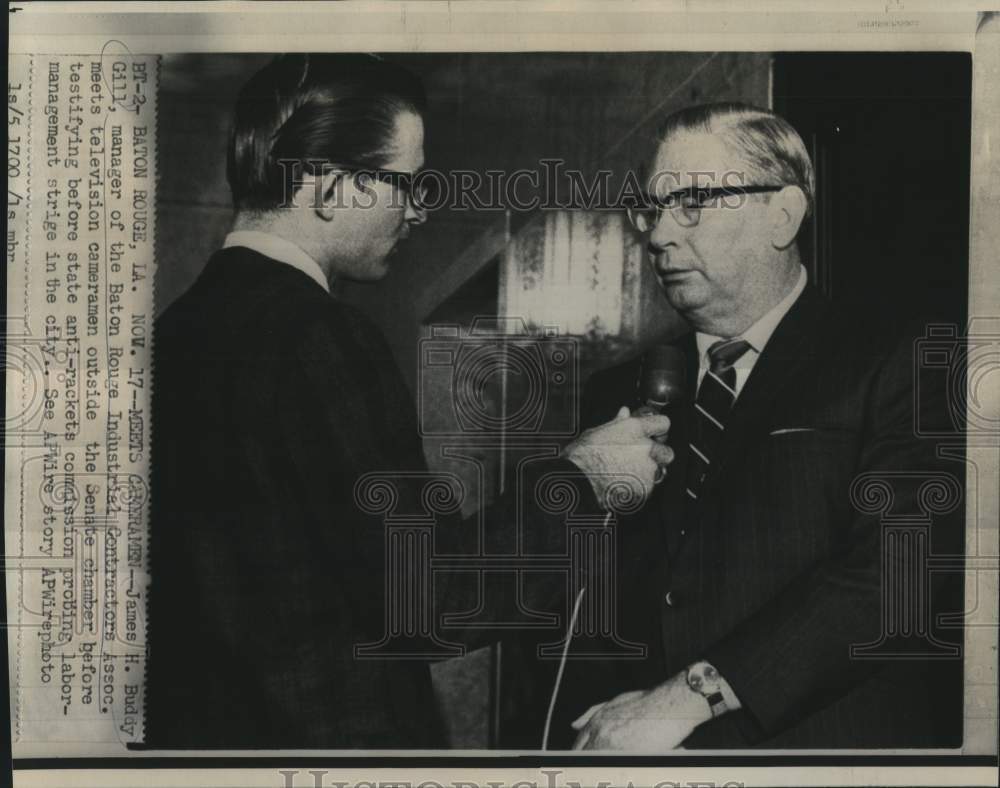 1967 Press Photo James Gill with TV cameramen outside Louisiana Senate Chamber