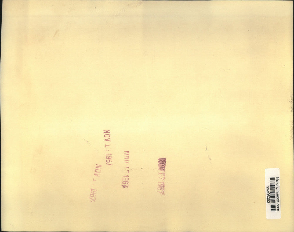 1967 Press Photo James Gill with TV cameramen outside Louisiana Senate Chamber