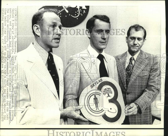 1973 Press Photo Edward Gibson & other astronauts of Spacelab 3 in Houston, TX