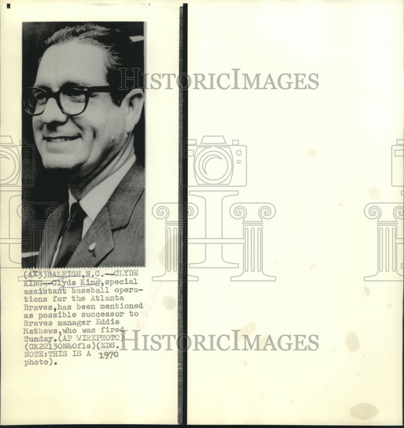 Load image into Gallery viewer, 1970 Press Photo Clyde King, Atlanta Braves assistant baseball operations
