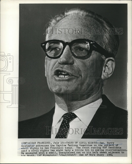 1964 Press Photo Senator Goldwater addresses Captive Nations Committee in CA