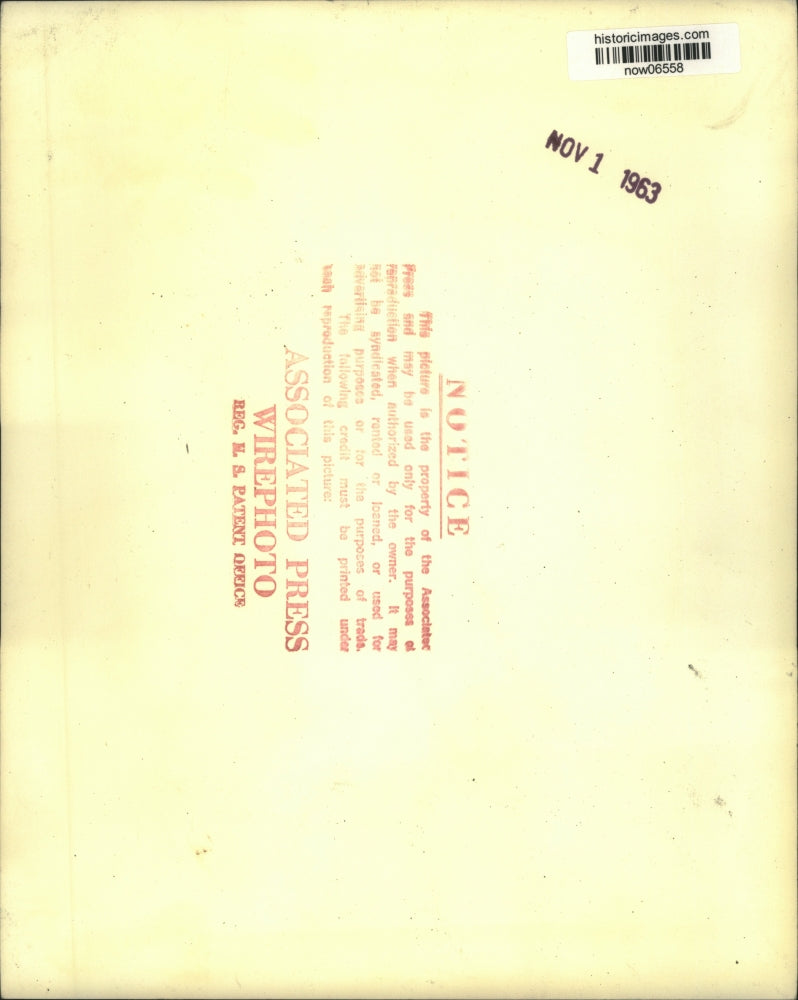 1963 Press Photo Arizona Senator Barry Goldwater at New York news conference