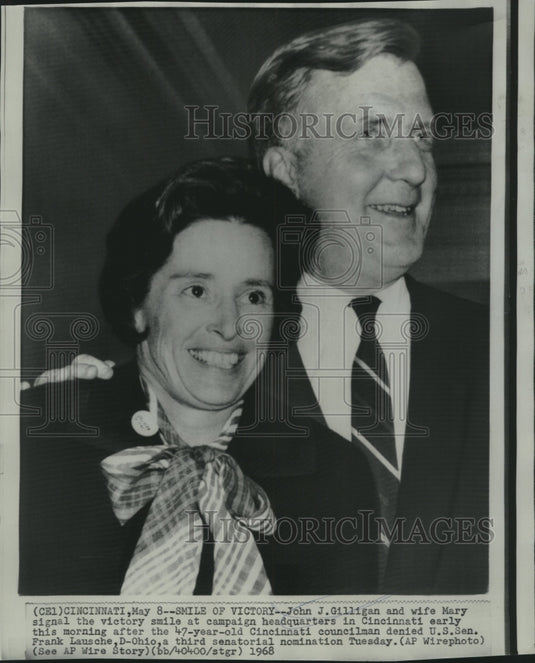 1968 Press Photo Ohio-John & Mary Gilligan smile a campaign headquarters