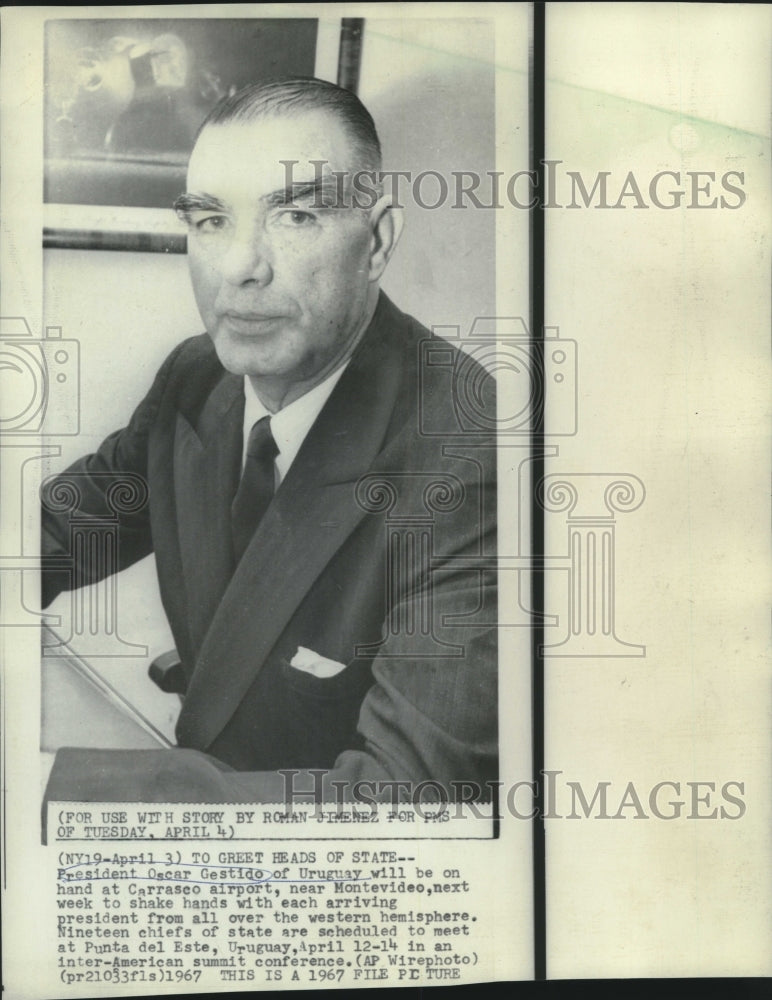 1967 Press Photo President of Uruguay Oscar Gestido in his office - now06796
