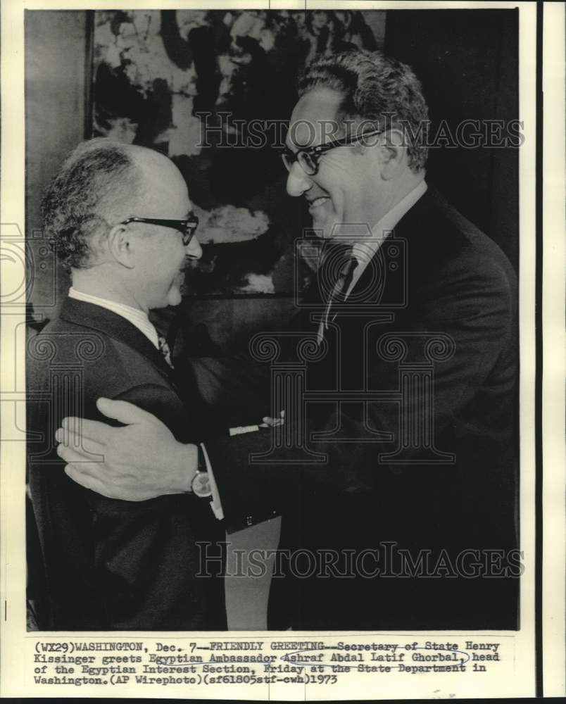 1973 Press Photo Henry Kissinger with Egyptian Ambassador Ghorbal in Washington