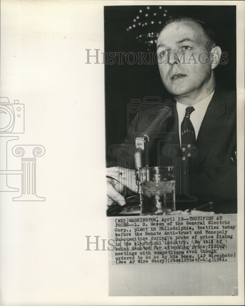 Load image into Gallery viewer, 1961 Press Photo L.B. Gezon of G.E. testifies at Senate Anti-Trust &amp; Monopoly
