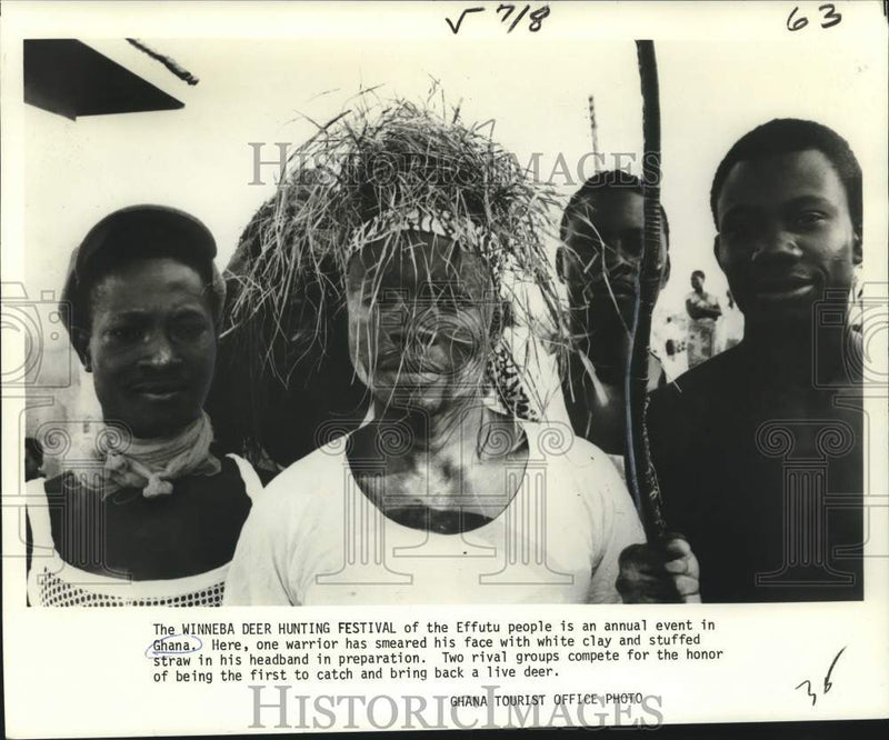 Load image into Gallery viewer, 1978 Press Photo Winneba Deer Hunting Festival of Effutu people in Ghana
