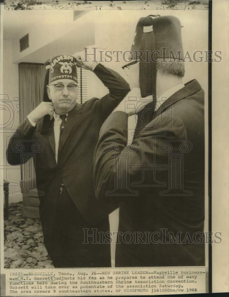1966 Press Photo New Shrine leader M.T. Gossett adjusts his fez in Nashville, TN
