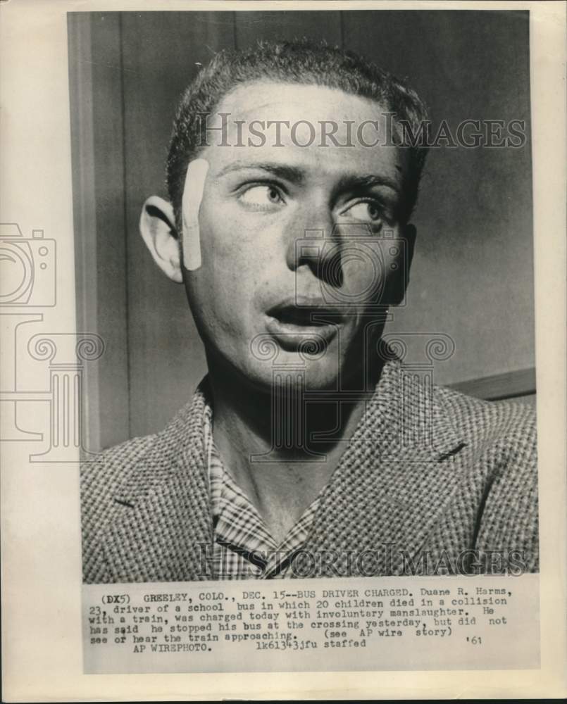 1961 Press Photo Duan Harms, school bus driver in Colorado - now07099