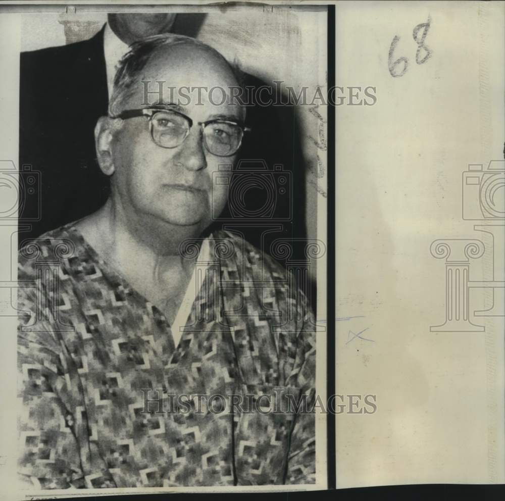 1967 Press Photo John M. Hart, former mayor of Blue Island, IL rests in hospital