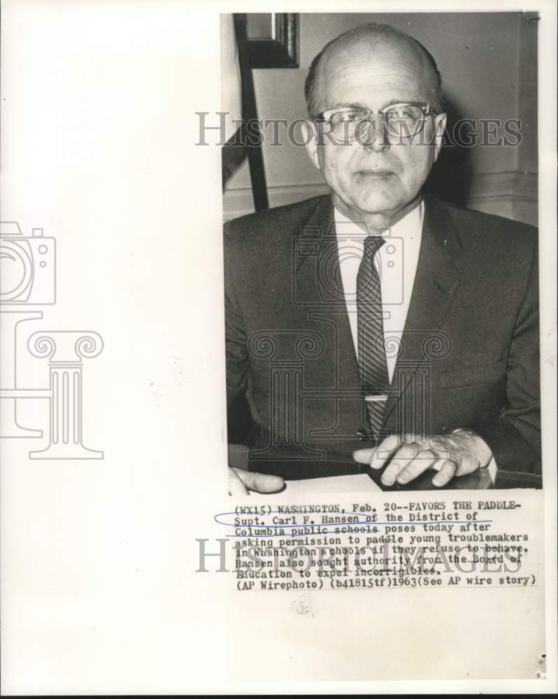 Load image into Gallery viewer, 1963 Press Photo District of Columbia schools superintendent Carl Hansen
