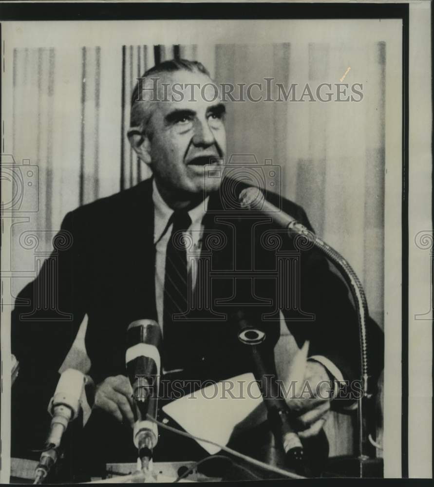 1968 Press Photo W. Averell Harriman heads U.S. delegation in Paris - now07349