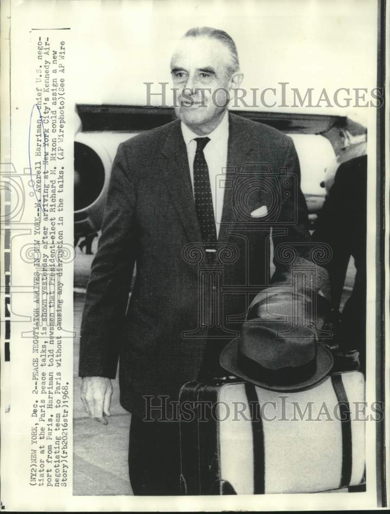 1968 Press Photo Averell Harriman arrives at Kennedy Airport from Paris