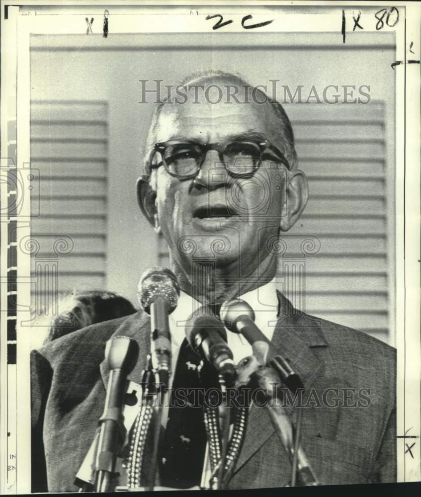 1973 Press Photo Senator J.W. Fulbright, D-AR at news conference in Washington