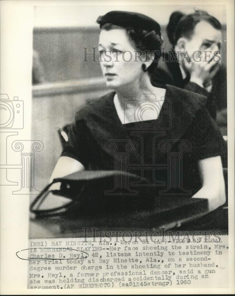 1960 Press Photo Mrs. Charles Heyl listens at her Alabama murder trial.
