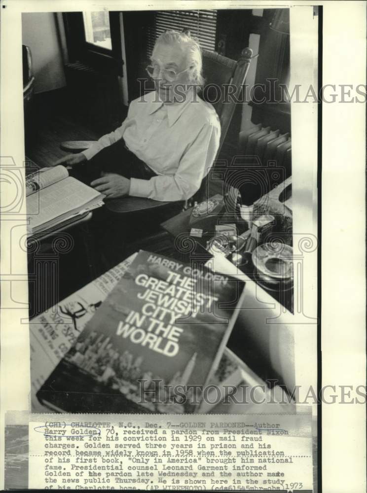 1973 Press Photo North Carolina author Harry Golden shown in his Charlotte home