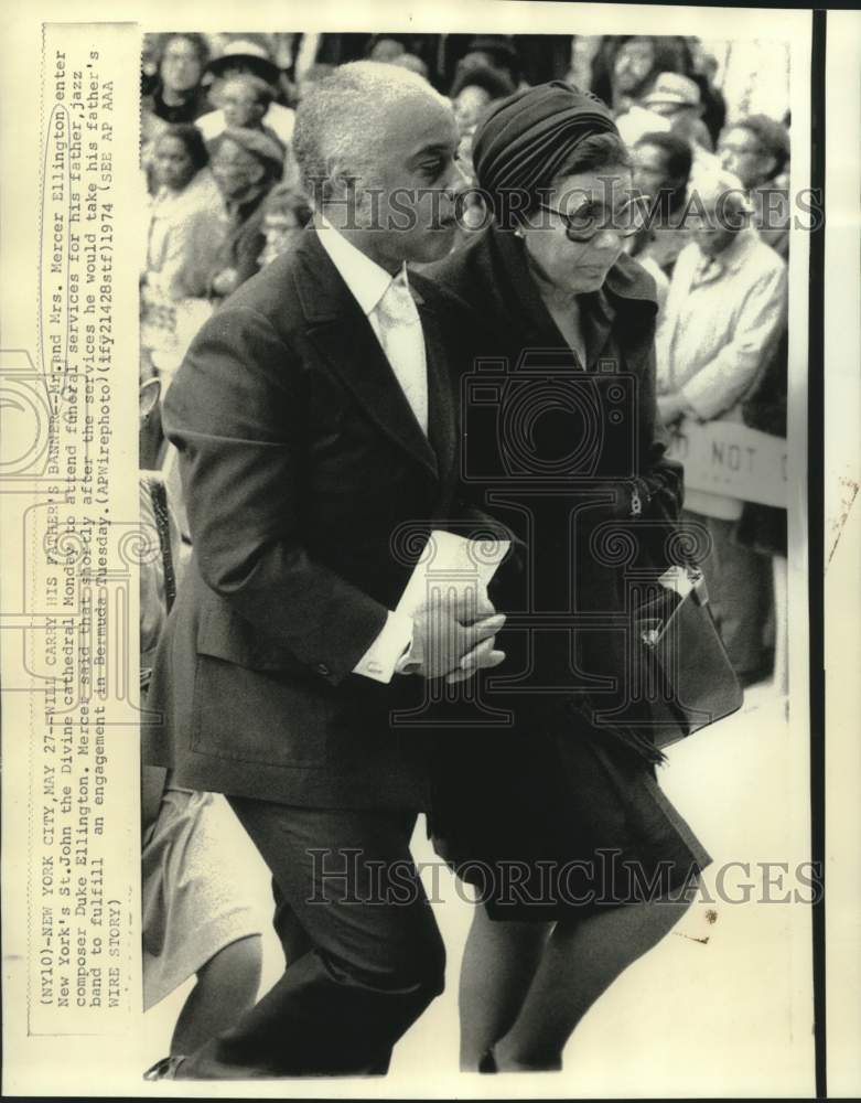 Load image into Gallery viewer, 1974 Press Photo Mr. &amp; Mrs. Mercer Ellington Duke Ellington's funeral
