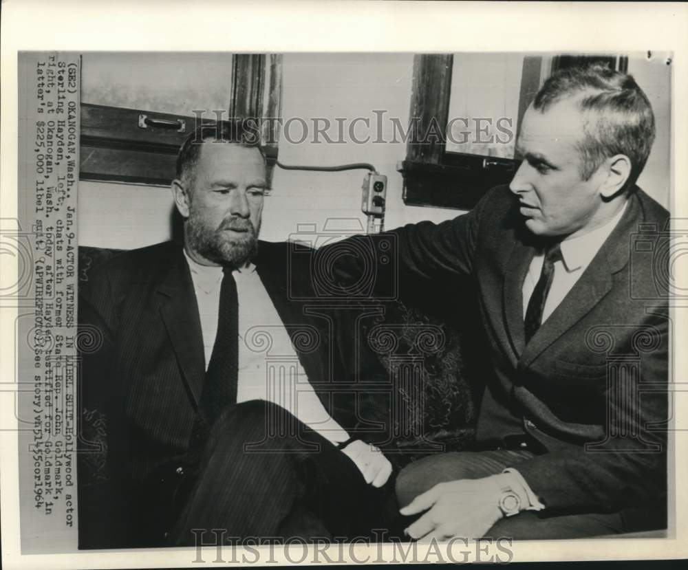 1964 Press Photo Actor Sterling Hayden chats with former Representative Goldmark